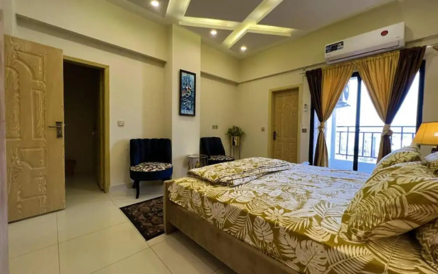 the Realtors inn Luxurious 1bed Apartment dha 2
