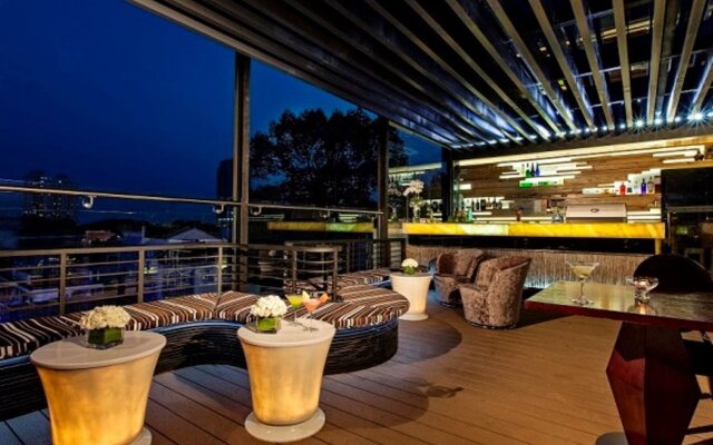 Signature Boutique Hotel