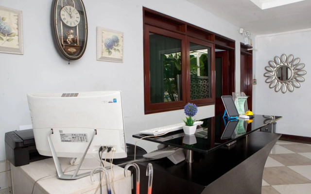 RedDoorz near Gedung Sate