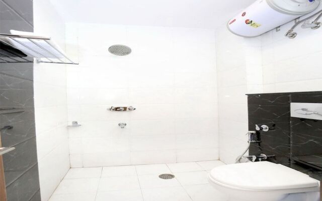 OYO 8954 Hotel Joy