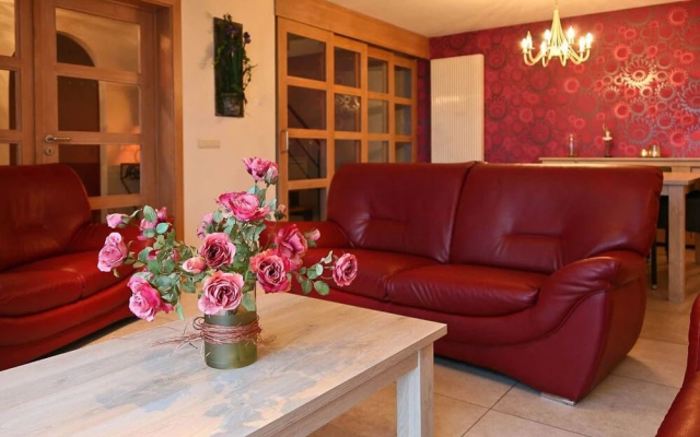 Stunning Holiday Home With Sauna in Neufchateau - фото 2