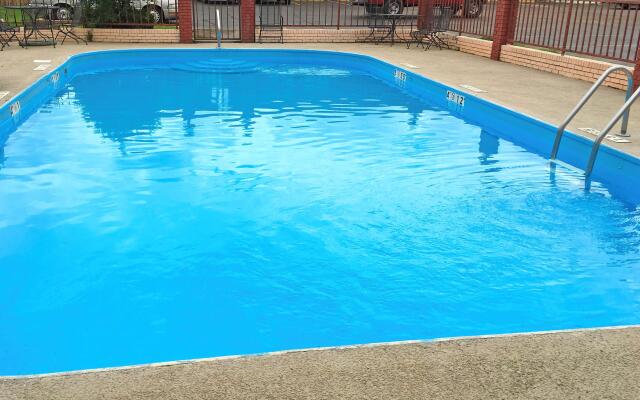 Americas Best Value Inn - Canton