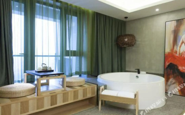 Tuyue Art Hotel（Sunshine 100 Wanda Plaza）