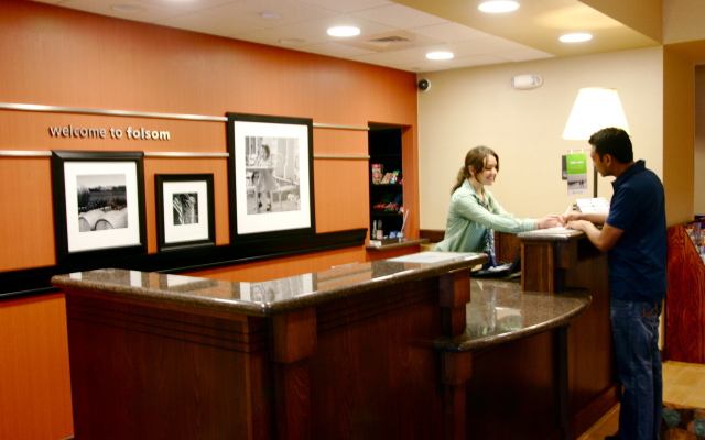 Hampton Inn & Suites Folsom