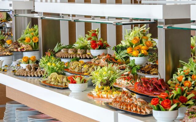 Palm Wings Beach Resort & Spa Kusadasi- All Inclusive