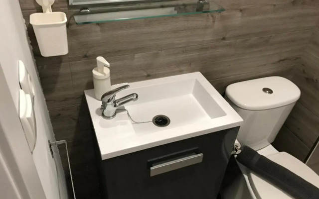 Pequeño Alojamiento con Mini Piscina - NO climatizada