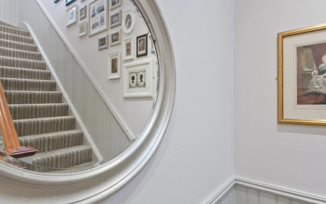 W12 Rooms