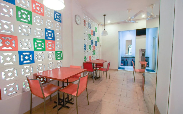 OYO 3808 Fif-fa Hotel Kauman