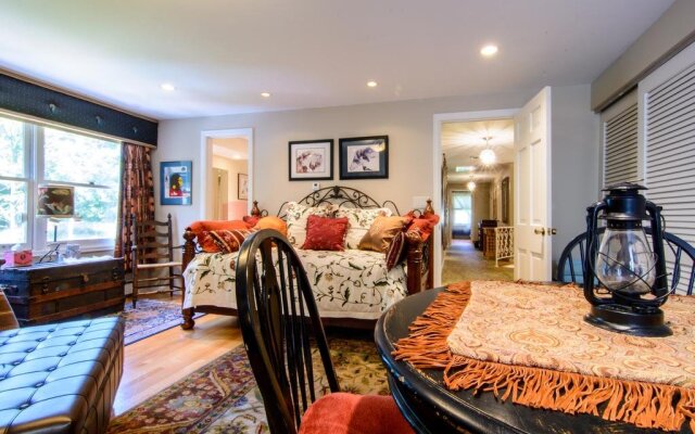 Seldom Scene Meadow Bed & Breakfast