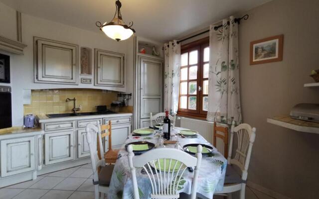 Gîte Saint-Germain-Laprade, 4 pièces, 6 personnes - FR-1-582-322