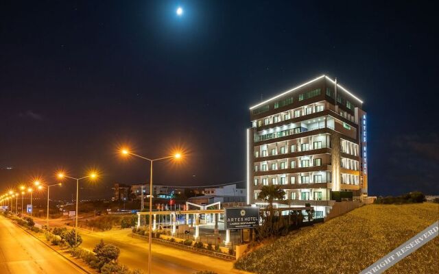 Artes Hotel