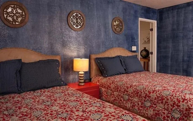 Sunglow Guest Ranch Resort