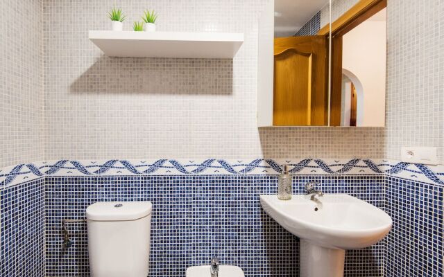 Rentandhomes fuengirola beach apartment