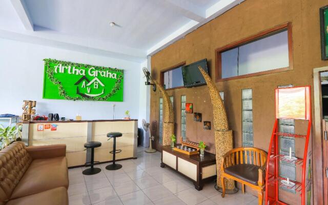 OYO 2453 Artha Graha Vip