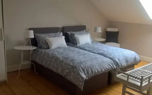 4 Bedroom Clock Tower Apartment In Edinburgh