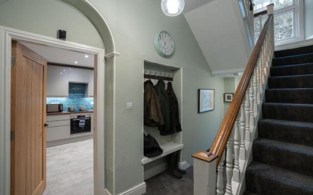Spacious - 3 Storey Apartment - Central Ambleside - Outstanding Views