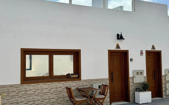 Bayside La Graciosita Traditional Home