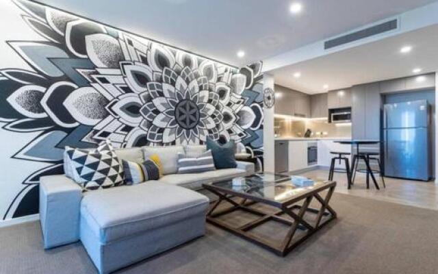 Inner city 1 bedroom Apartment with Rooftop pool and Parking - Serain Residences – Hotel Rooms – Brisbane