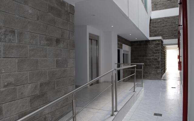 1225 Apartamentos