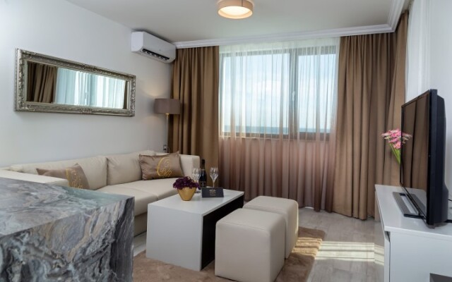 Onyx Beach Residence