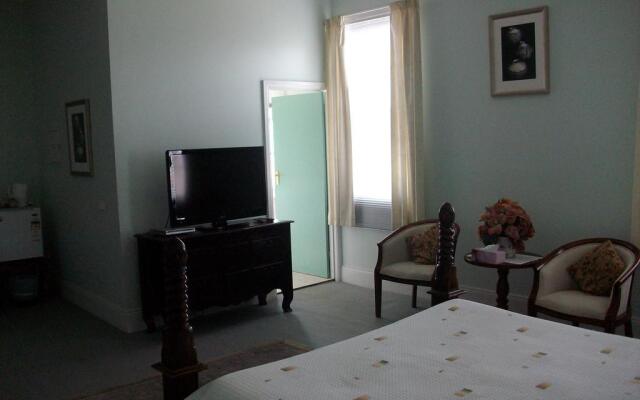 Stella's Dromana Hotel