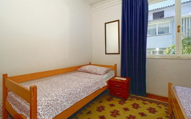 Awesome Apartment in Porec With 2 Bedrooms