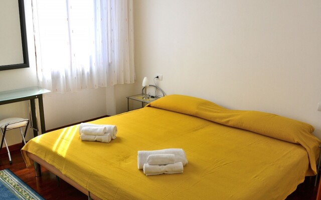 Apartment Benaco near Downtown