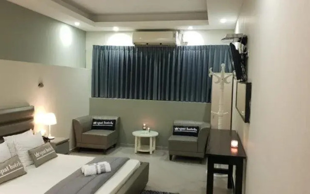 Spat Rooms