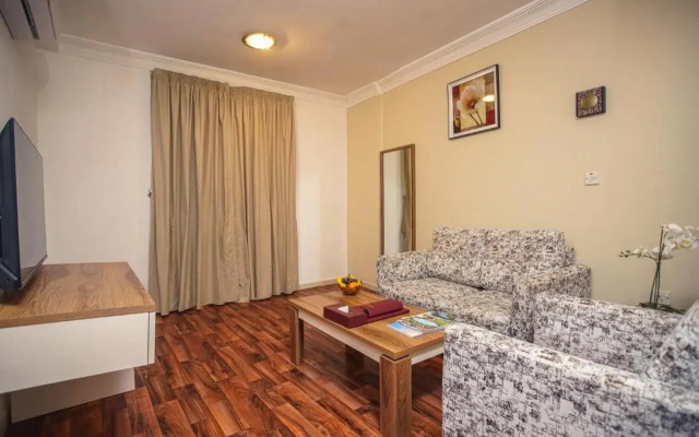 La Villa Suites Hotel