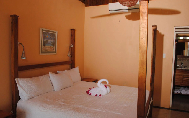 Luna Sea Inn