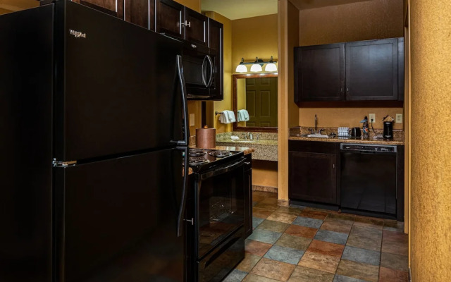 Wilderness at the Smokies - Stone Hill Lodge