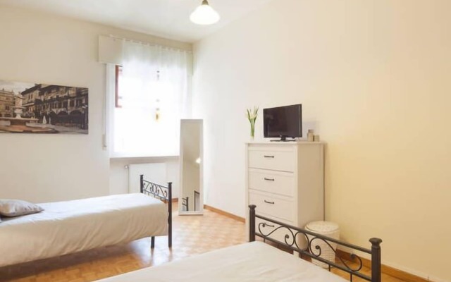 Bed and Breakfast Happiness