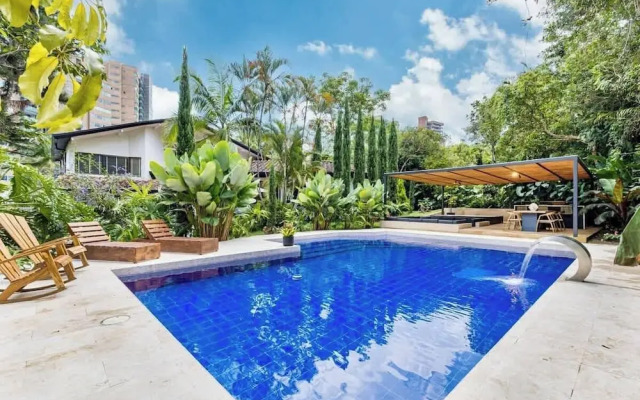 Amazing 6BR Oasis in Poblado MDE