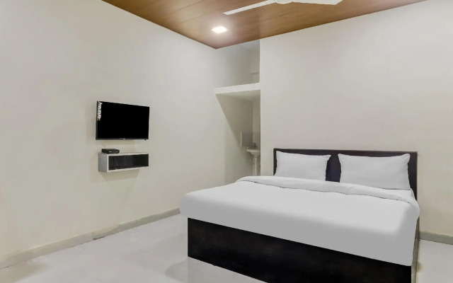 OYO 86527 Hotel Vijay Residency
