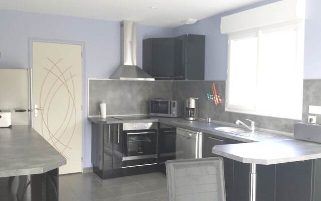 House With 3 Bedrooms in Barneville-carteret, With Enclosed Garden and