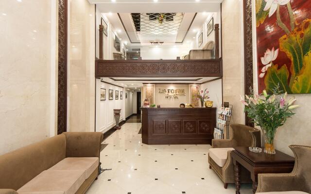Le Foyer Hotel