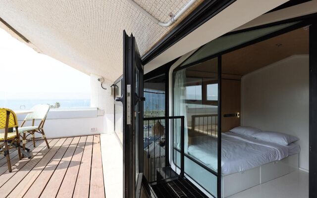 The O Pod Hotel