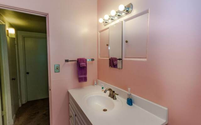 Readers Holmes 2BR by Casago