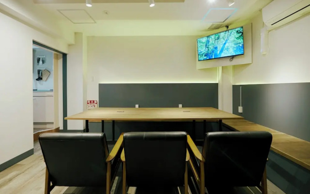 Akasaka Guesthouse HIVE - Hostel