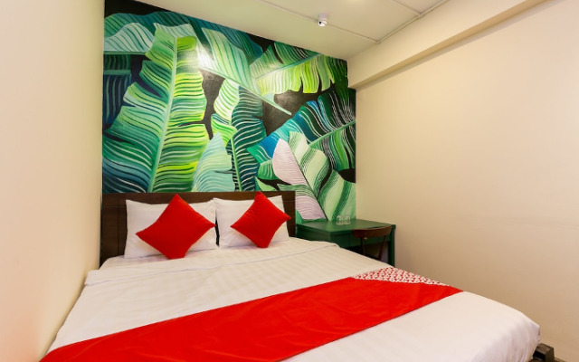 Lan Saigon Hotel by OYO Rooms