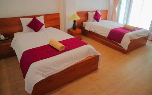 Ayu Laba Beach Villa and Resto