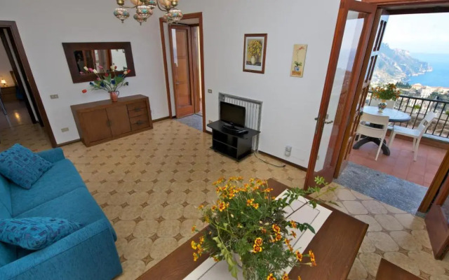 Appartamento Emma in Villa Laura