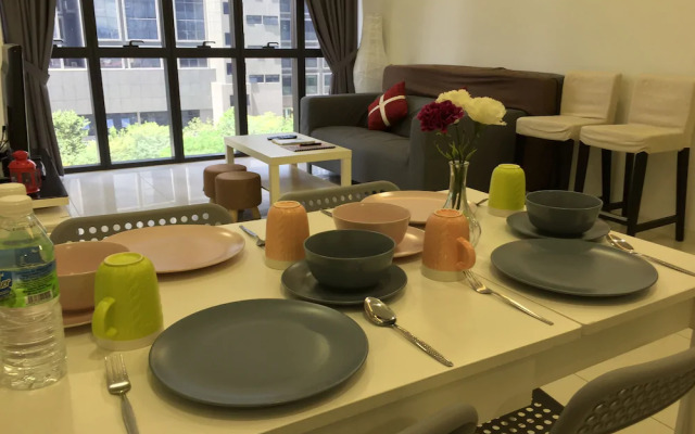 Charming Suite at Sunway and PJ