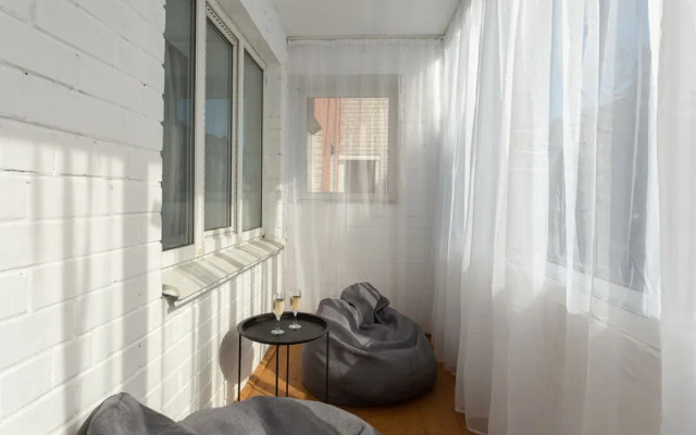 Две подушки на ул. Южакова д. 28