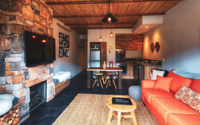 Lantern 1 Bedroom Balcony Alpine Style