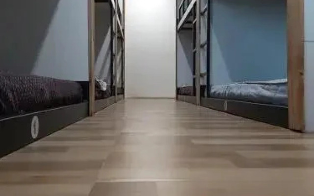 Arya Dormitory Hotel