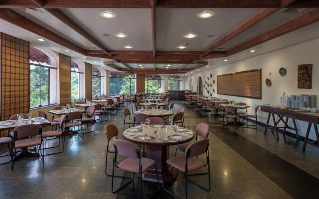 Tropical Executive Hotel