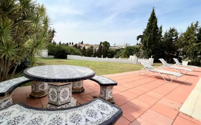 Beautiful Villa With Pool Scenic Views Sleeps 8