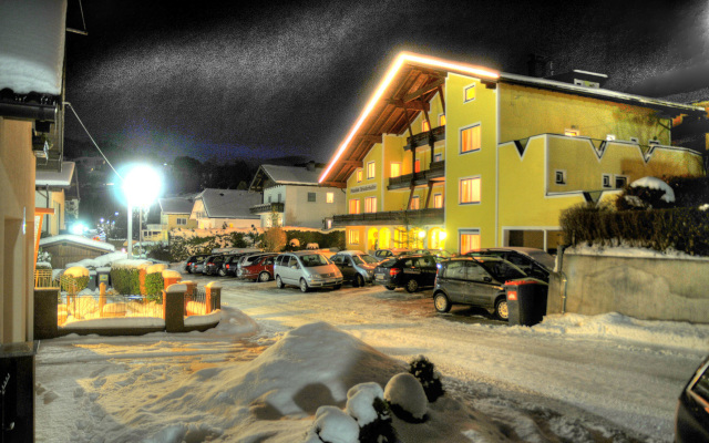 Hotel Pension Bruderhofer