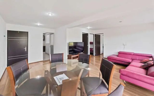 Spacious Apt Near Centro Historico